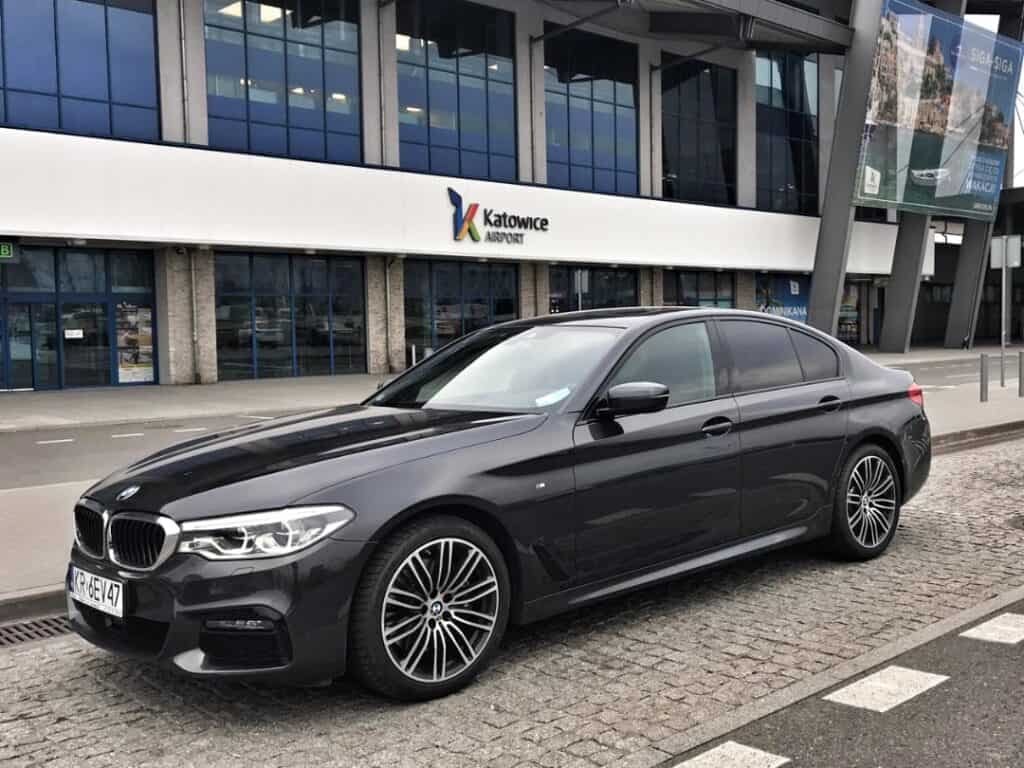 Limuzyna na wynajem na lotnisku Katowice Pyrzowice BMW Serii 5