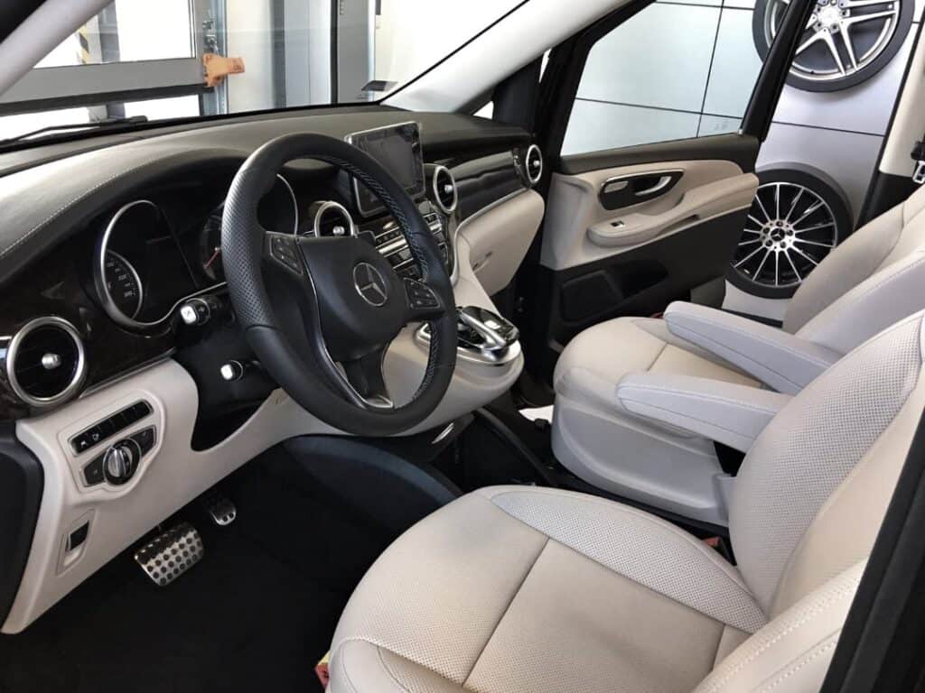Mercedes-Benz V-class minivan interior